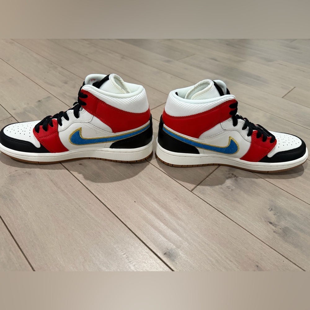 NWT: Nike Air Jordan 1 Mid Let(Her)Man sneakers in Sail, Chili Red & Black, sz 8 - Picture 6 of 14